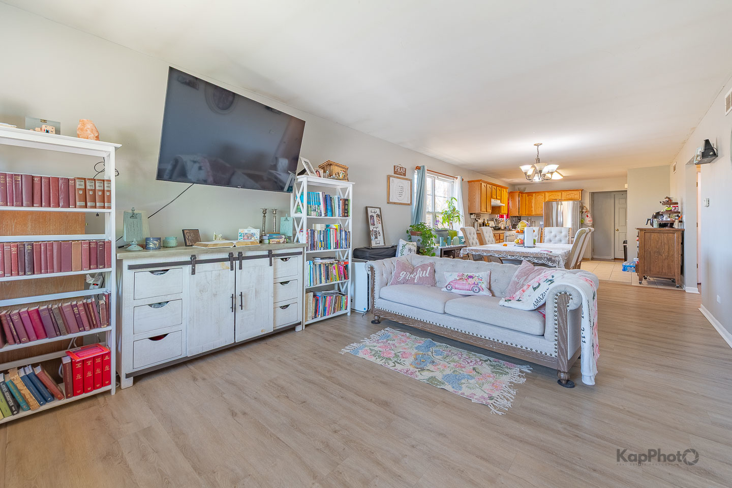 7431 W 60th Place