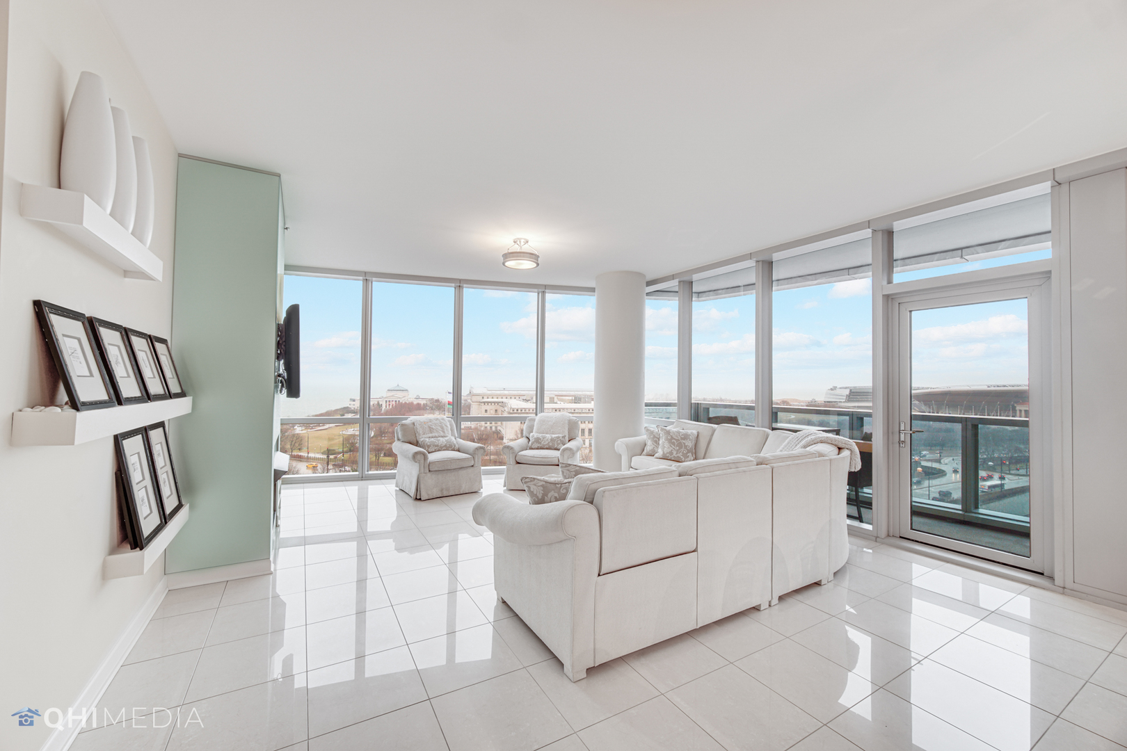 1211 S Prairie Avenue Unit: 1204