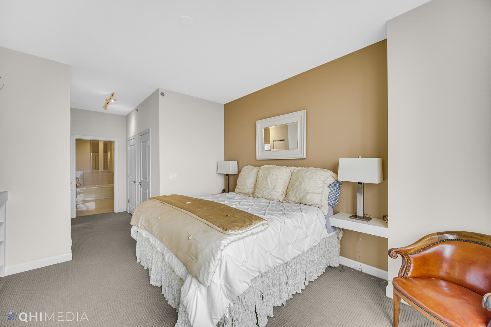 1211 S Prairie Avenue Unit: 1204