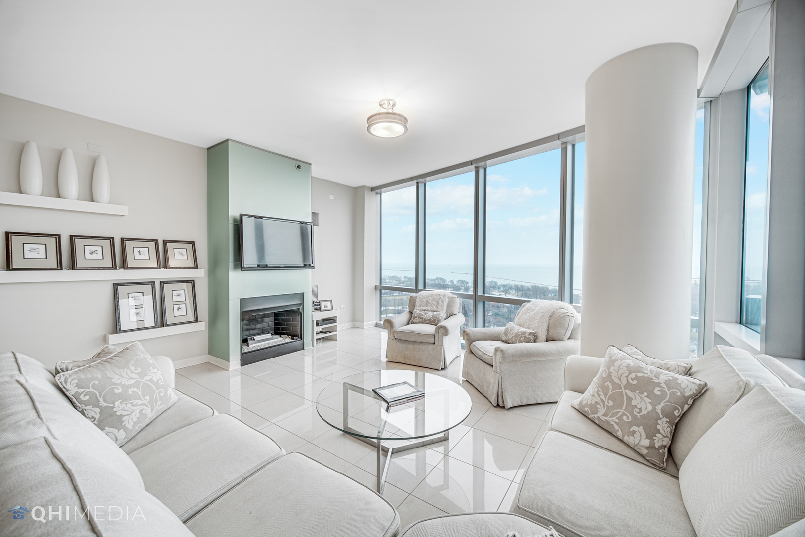 1211 S Prairie Avenue Unit: 1204