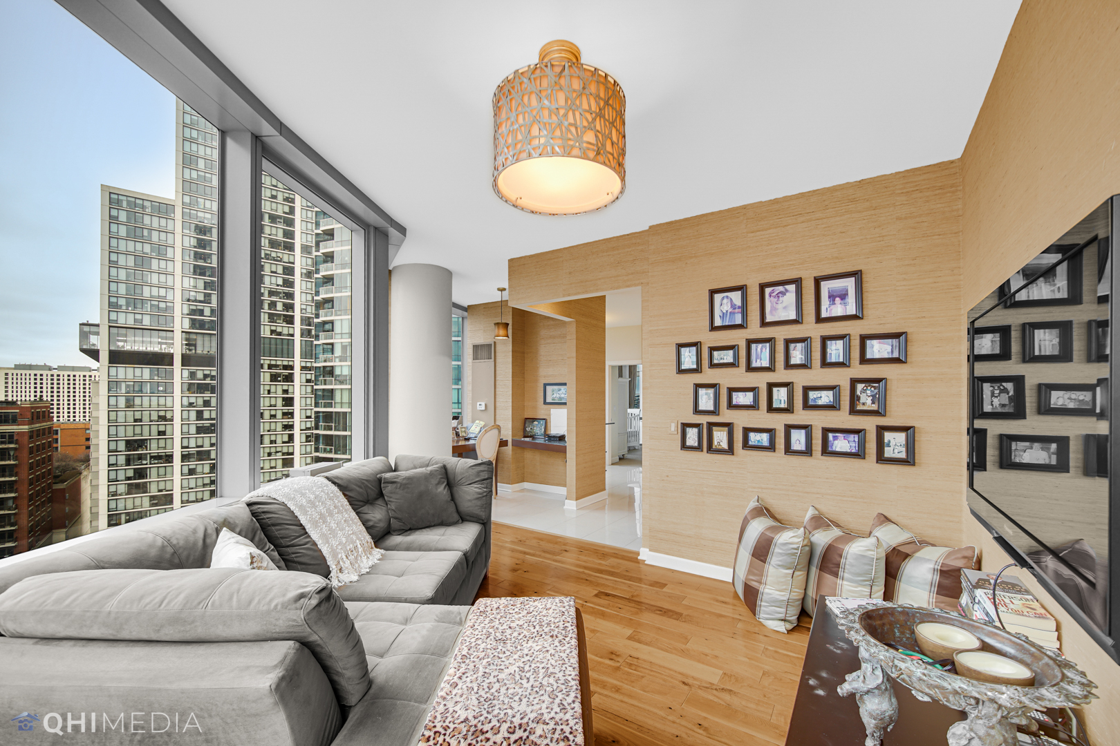 1211 S Prairie Avenue Unit: 1204