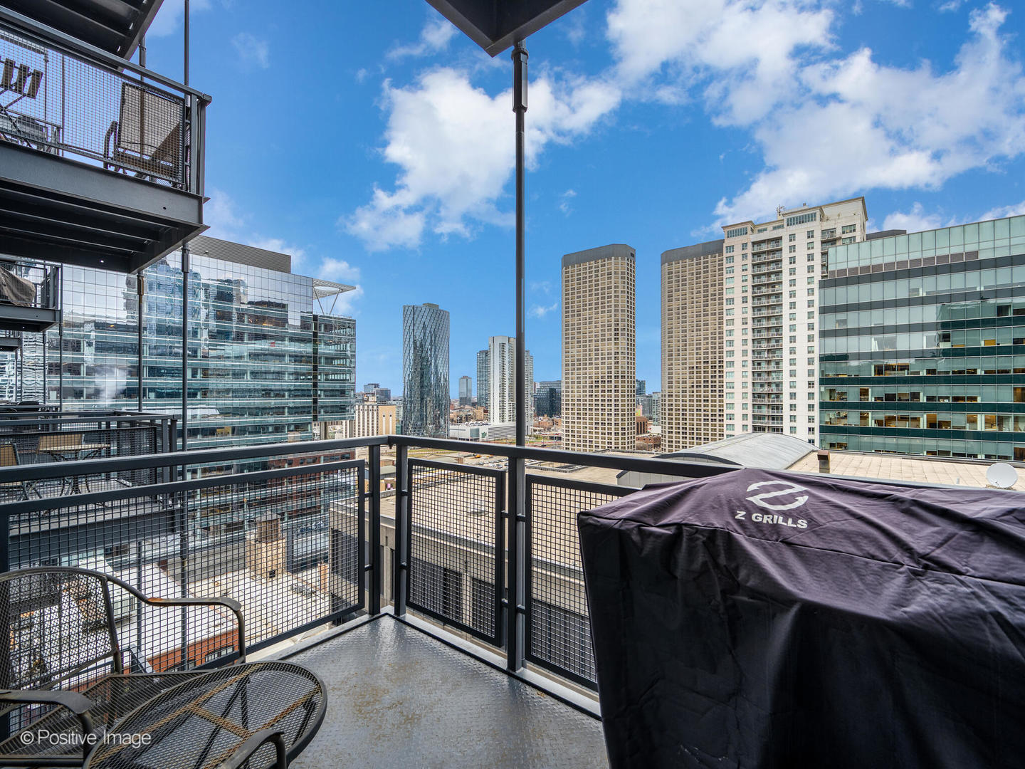 565 W QUINCY Street Unit: 1602