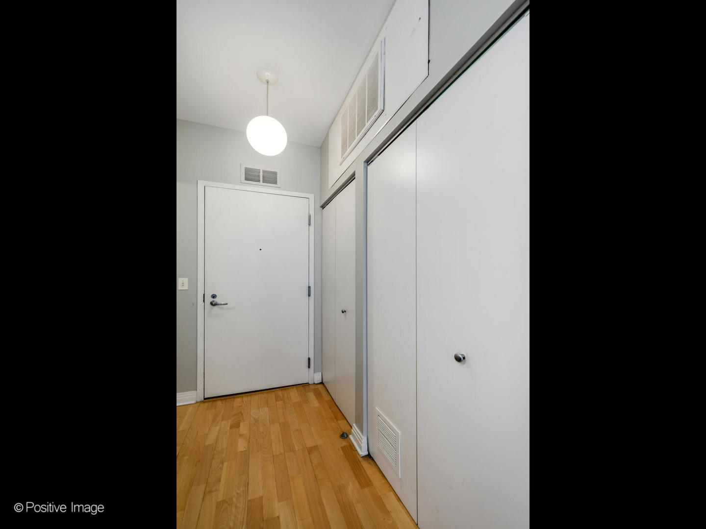 565 W QUINCY Street Unit: 1602