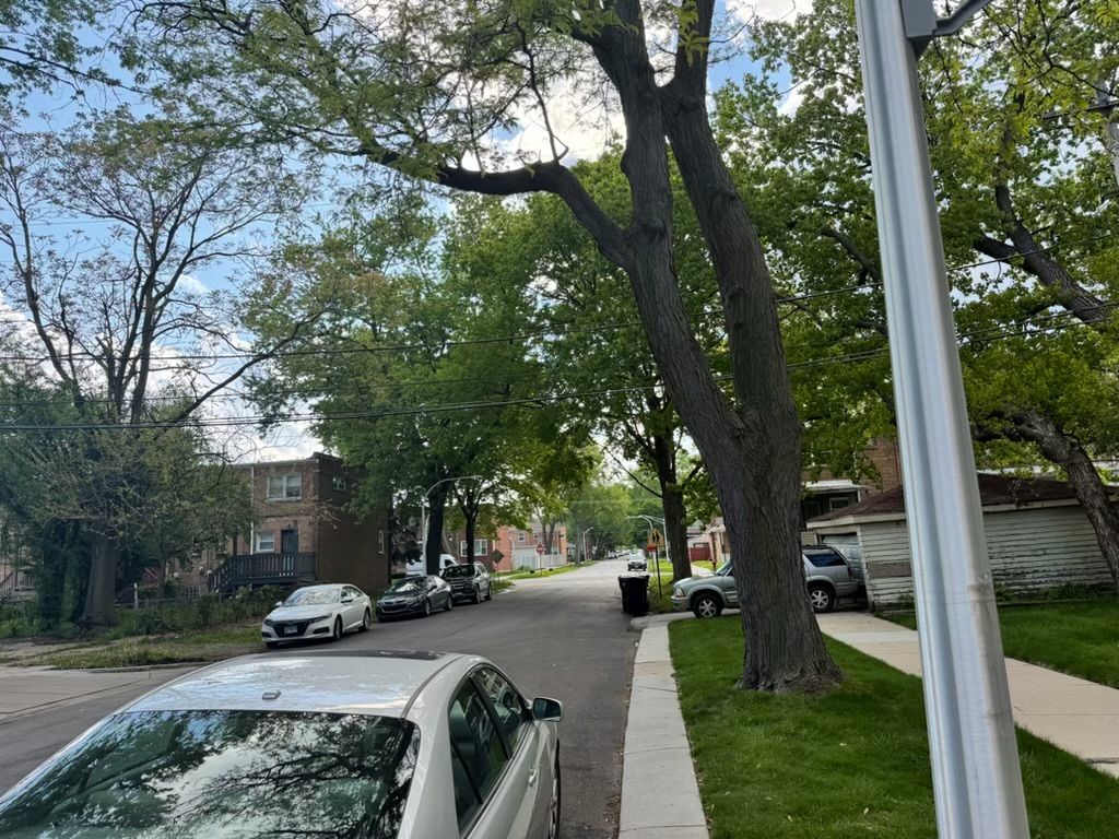950 E 86th Street Unit: 105