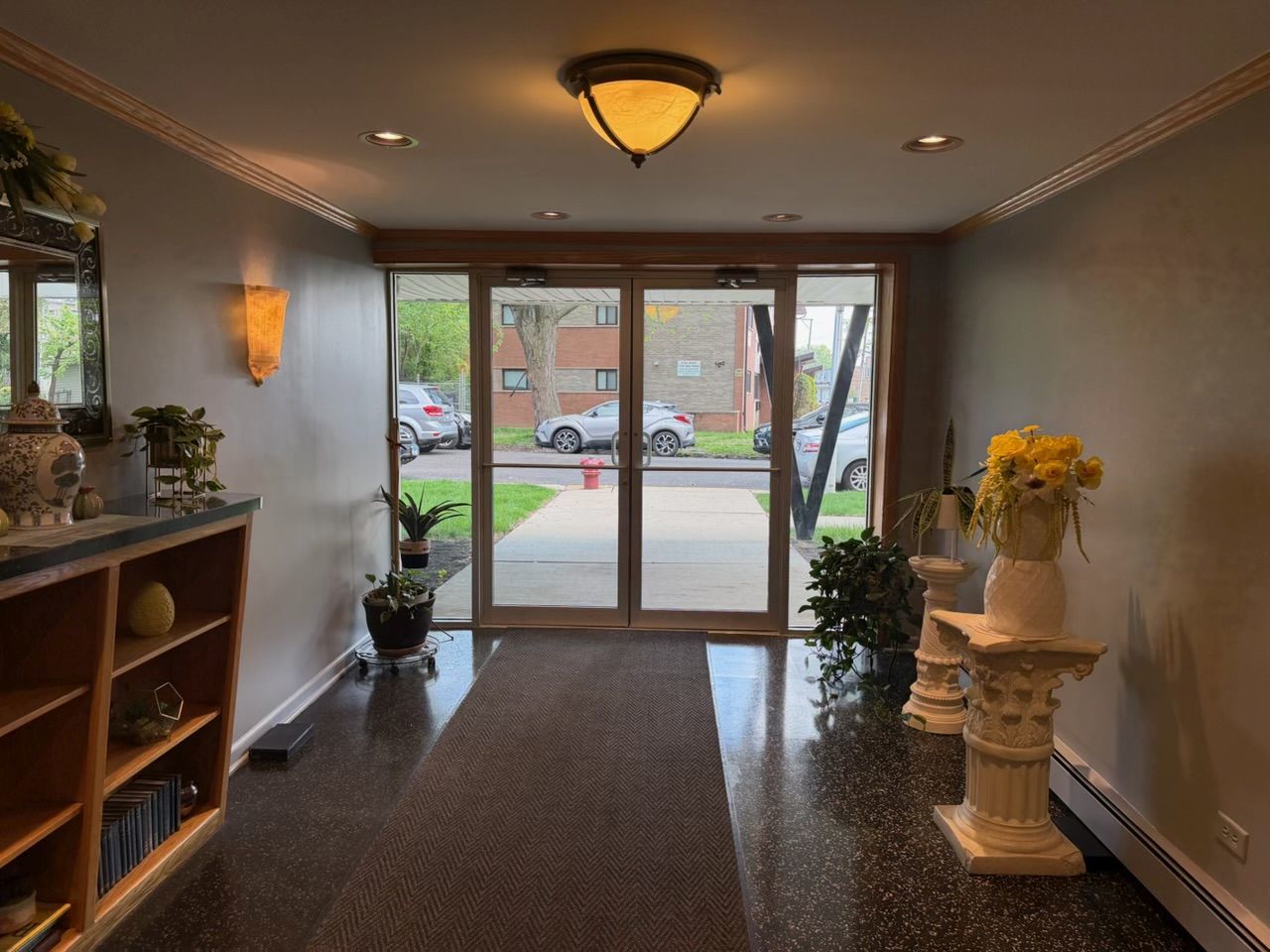 950 E 86th Street Unit: 105