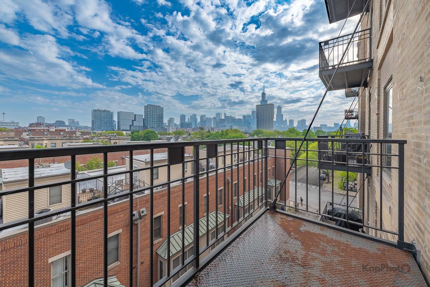 811 S Lytle Street Unit: 410