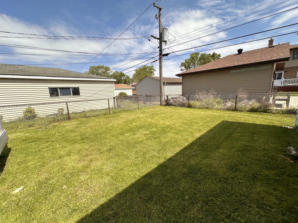 10021 Minnick Avenue