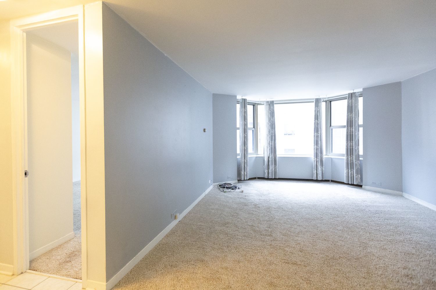 535 N Michigan Avenue Unit: 806