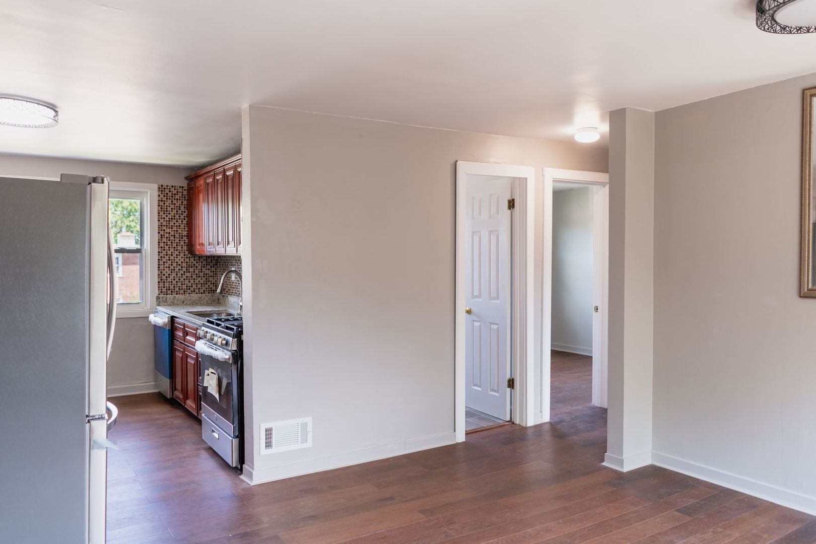 3707 S Michigan Avenue Unit: 2