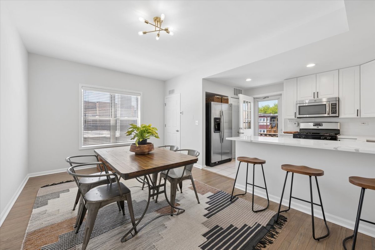 6348 N Magnolia Avenue Unit: 3