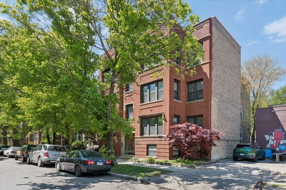 6348 N Magnolia Avenue Unit: 3