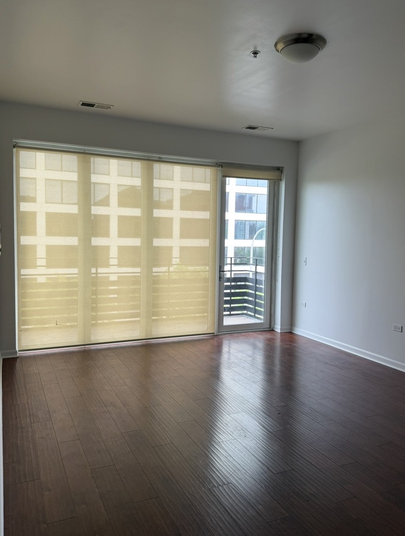 17 W 35th Street Unit: 303