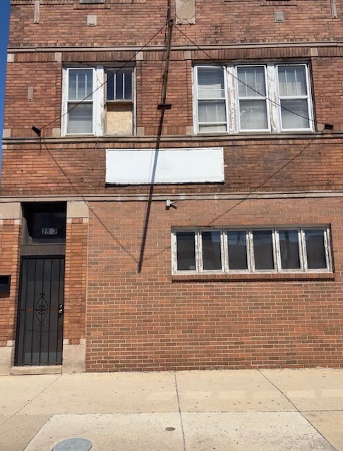 2852 W 63rd Street