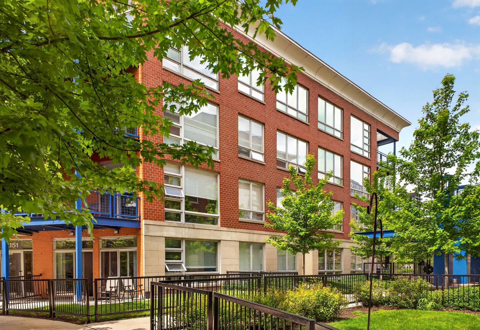 1151 W Washington Boulevard Unit: 106