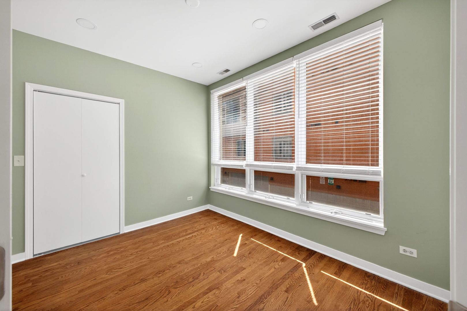 1151 W Washington Boulevard Unit: 106