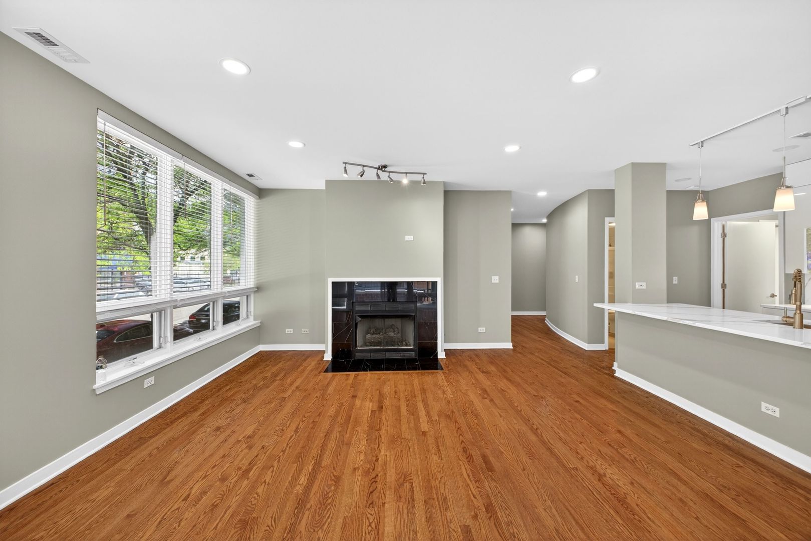 1151 W Washington Boulevard Unit: 106