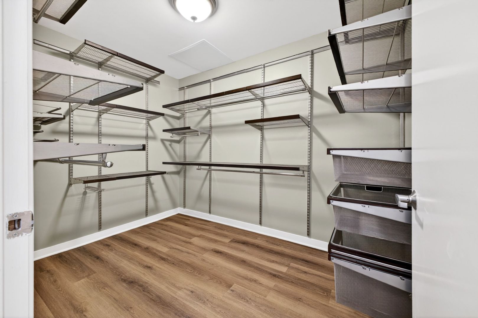 1151 W Washington Boulevard Unit: 106