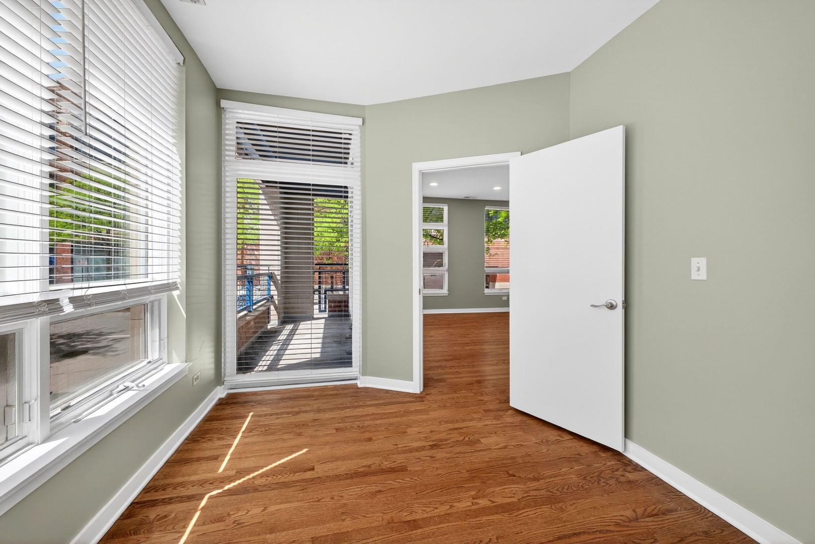 1151 W Washington Boulevard Unit: 106