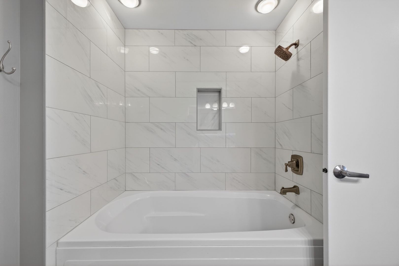 1151 W Washington Boulevard Unit: 106