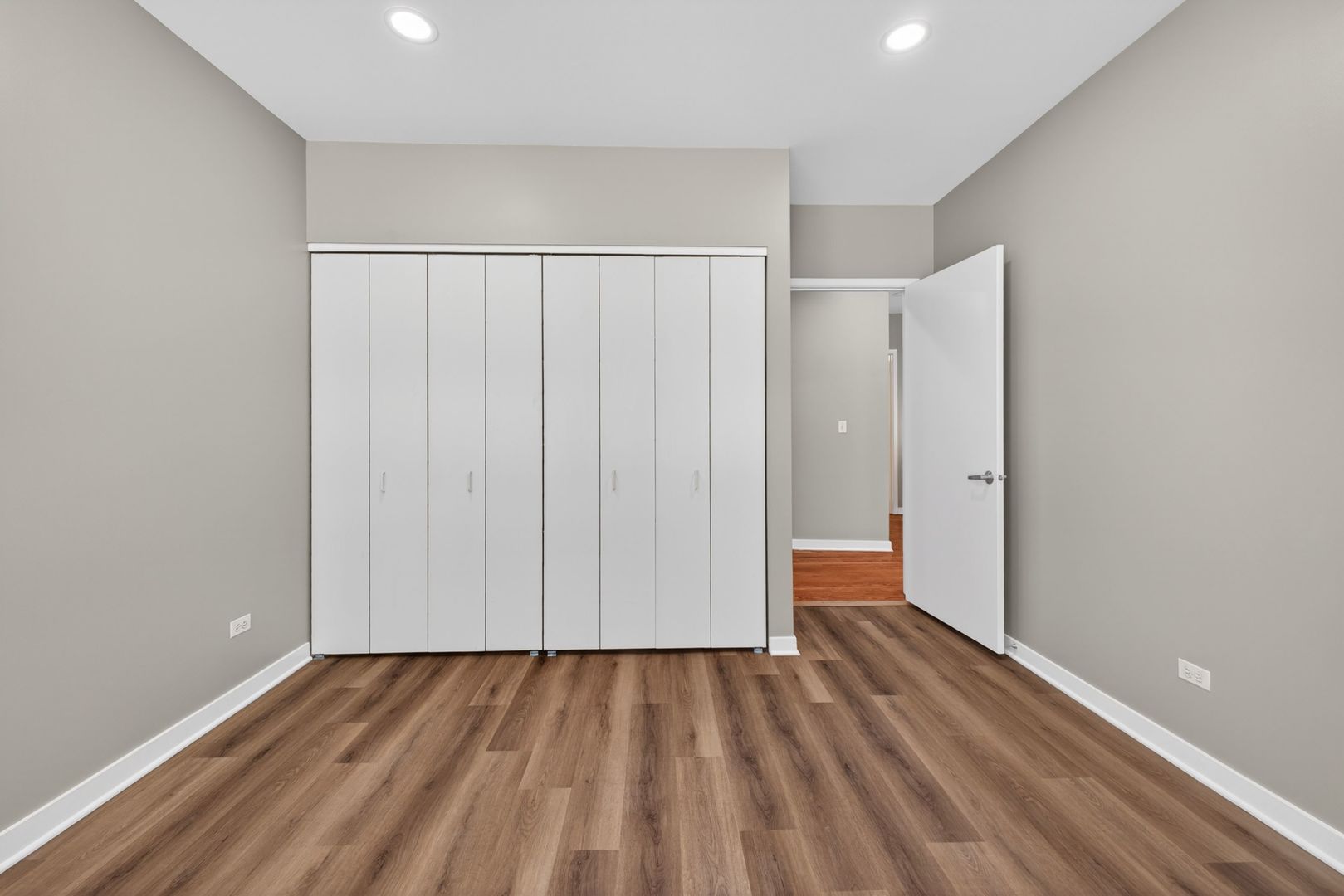 1151 W Washington Boulevard Unit: 106