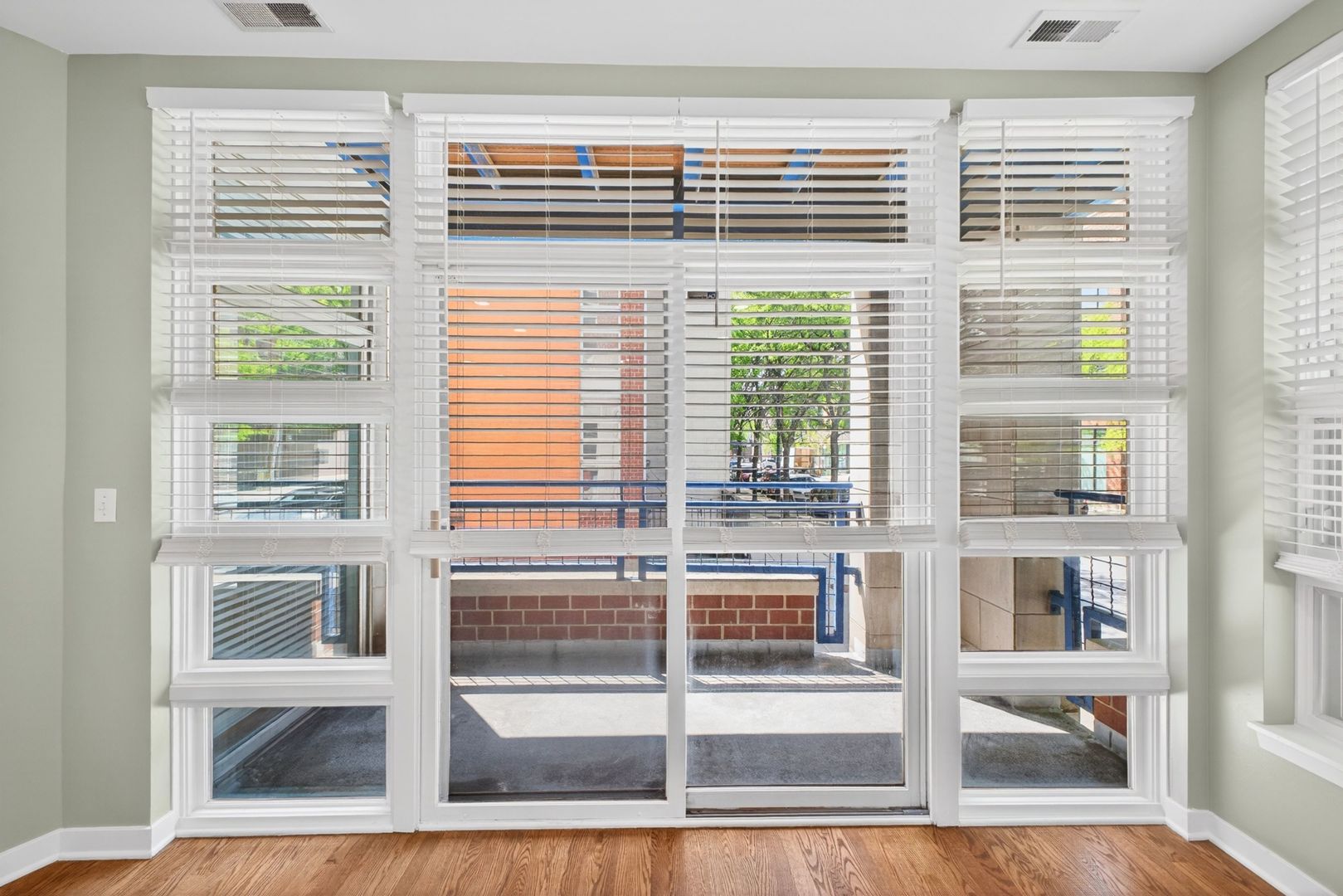 1151 W Washington Boulevard Unit: 106
