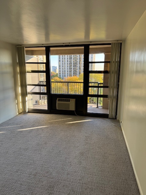 2605 S Indiana Avenue Unit: 708