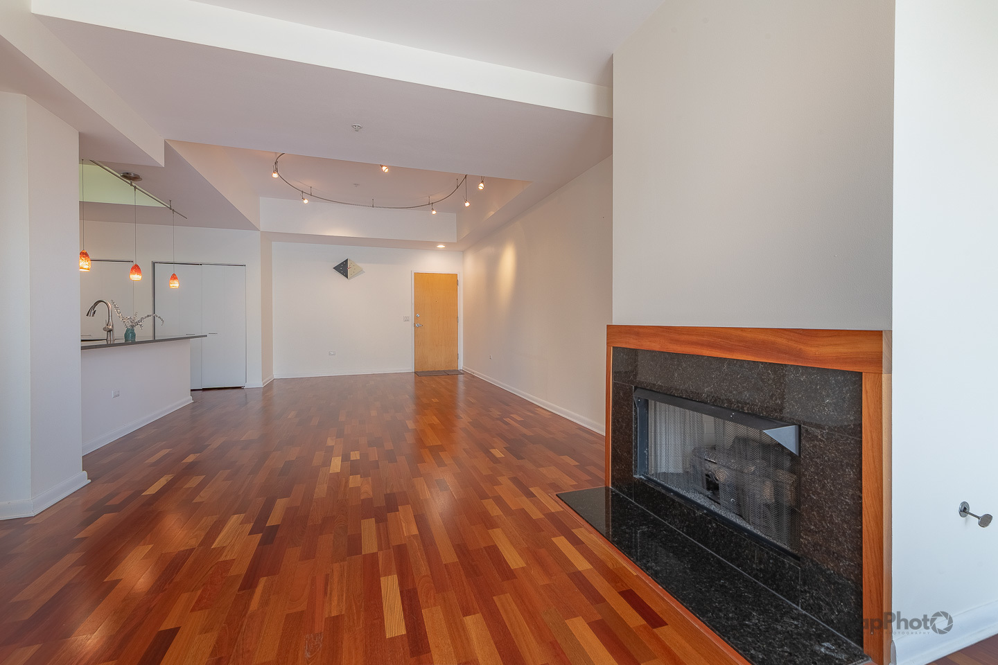 1720 Oak Avenue Unit: 201