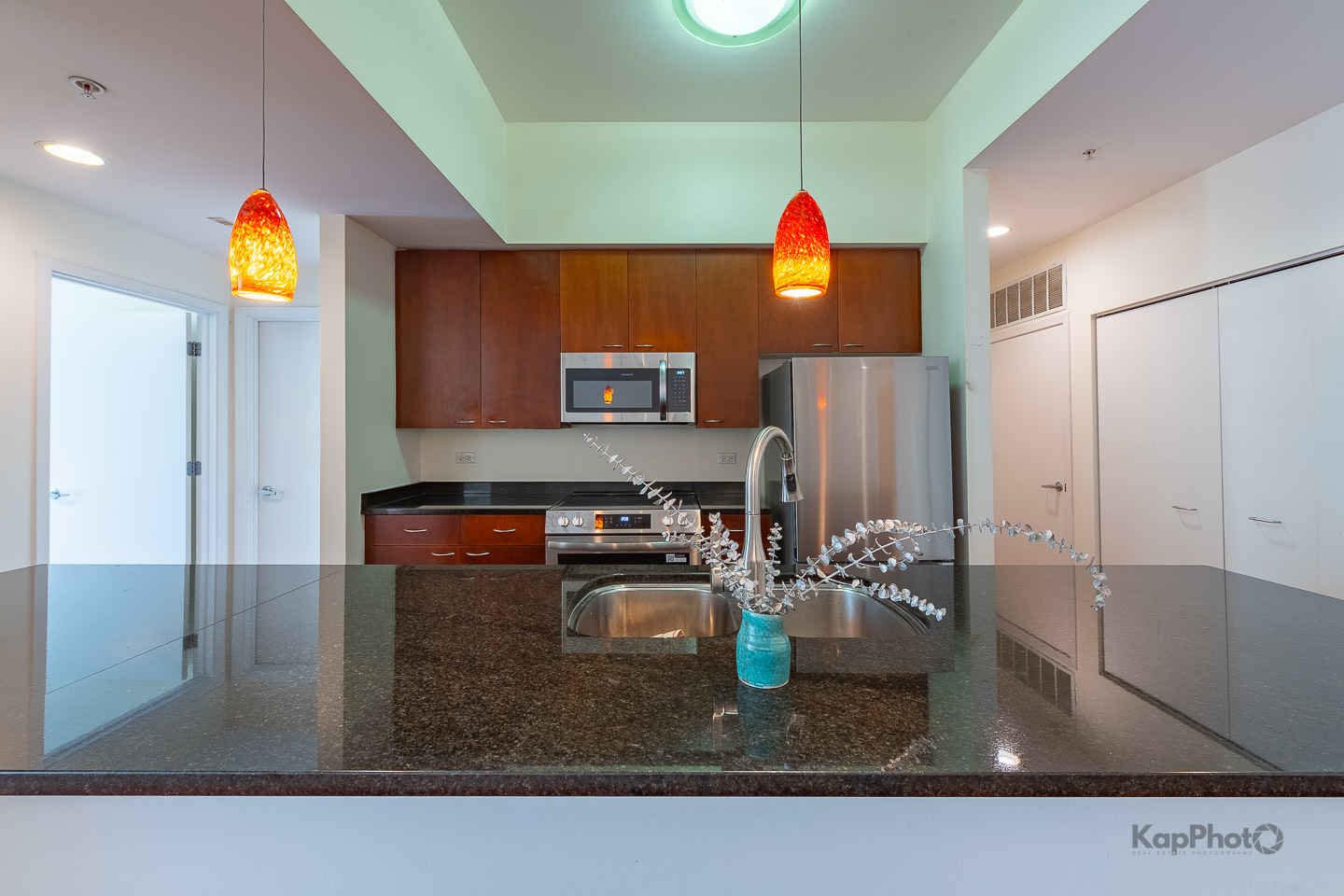1720 Oak Avenue Unit: 201