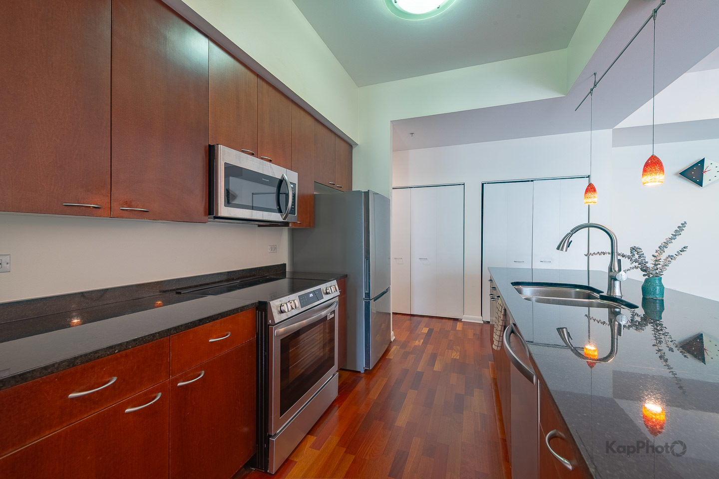 1720 Oak Avenue Unit: 201