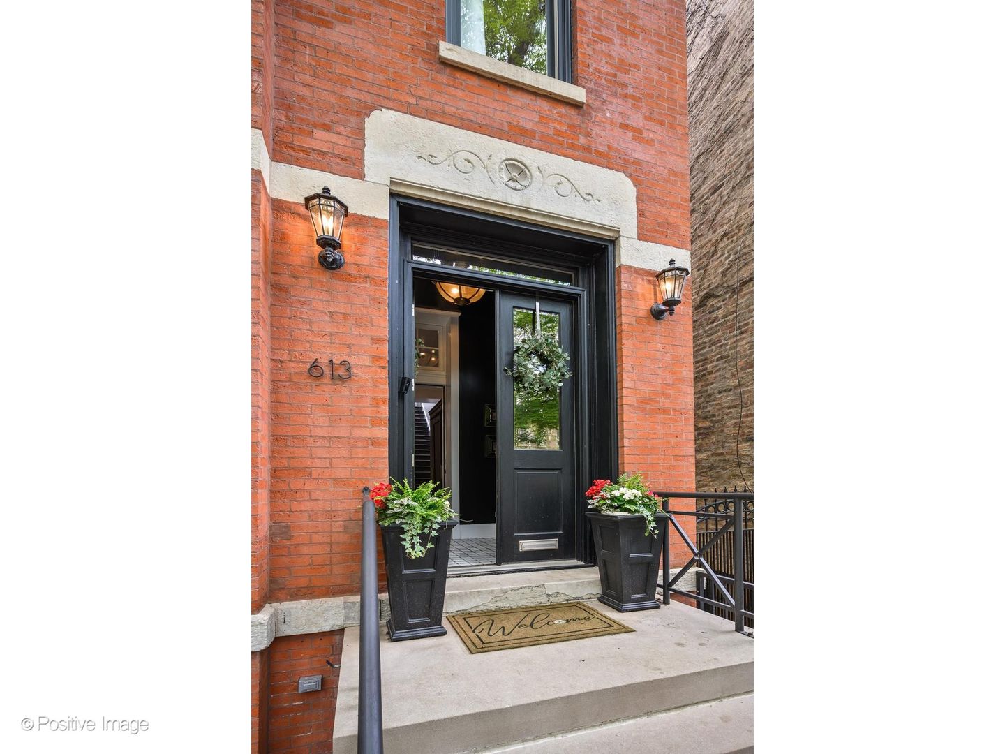 613 W Belden Avenue