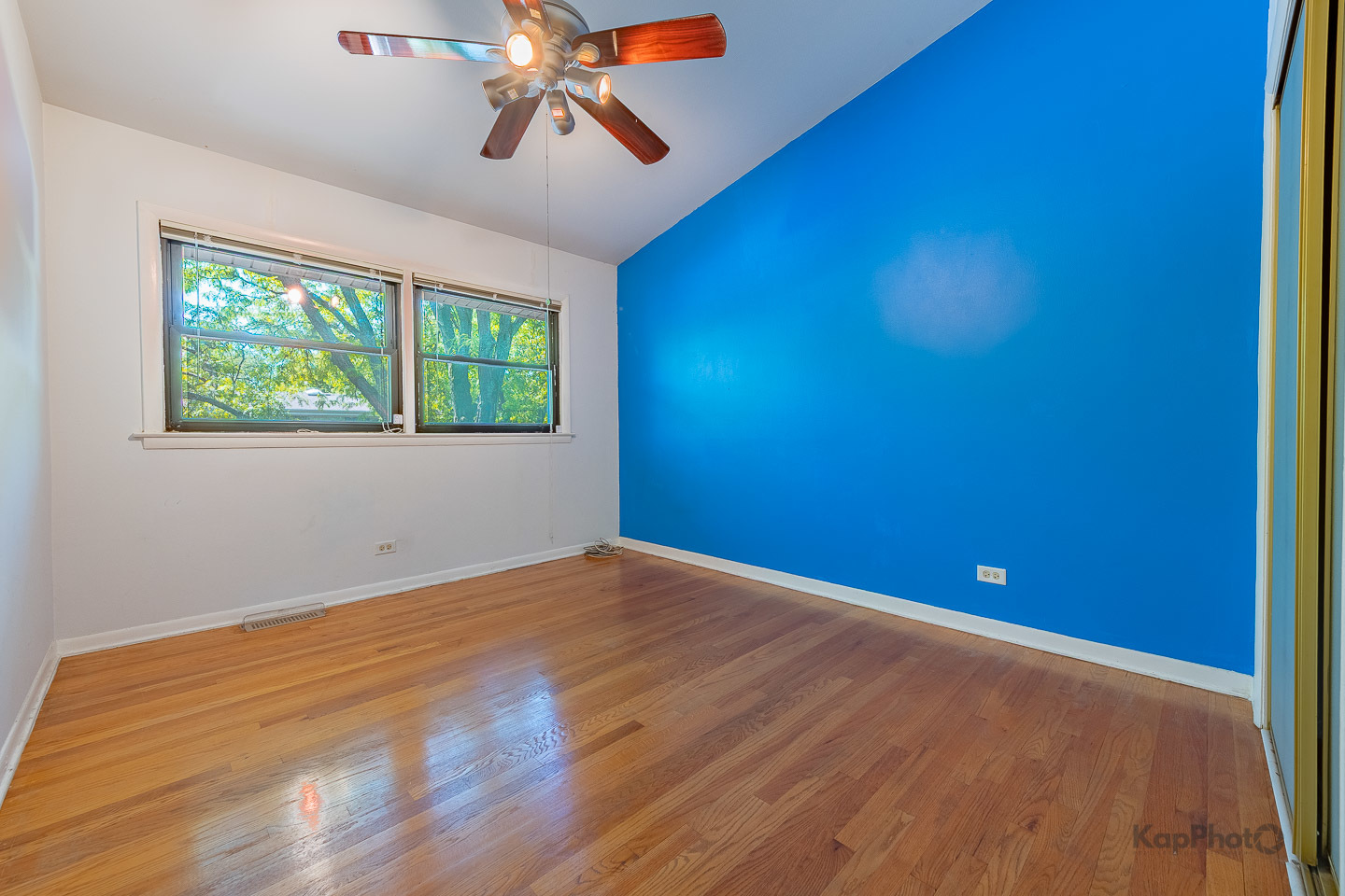 22 N DEE Road Unit: 22