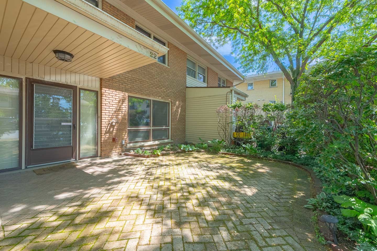 22 N DEE Road Unit: 22