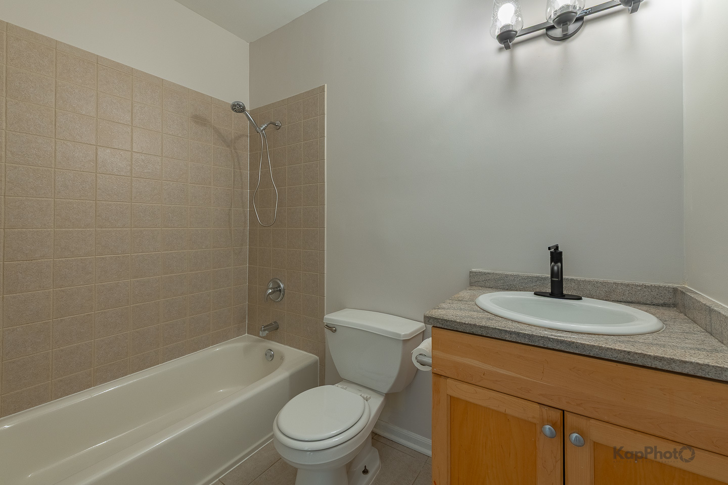 2226 W Monroe Street Unit: 3
