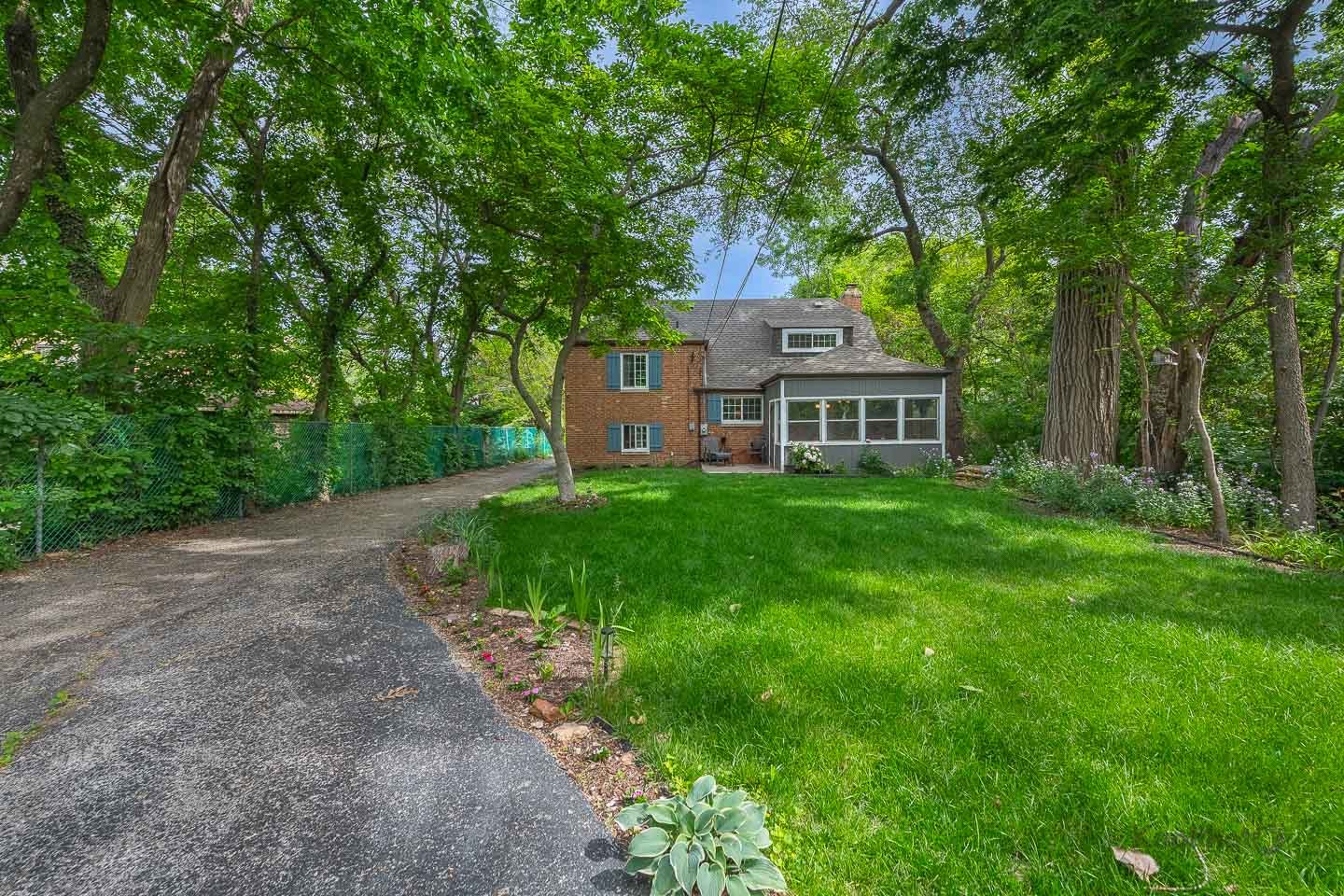 2139 W 115th Street