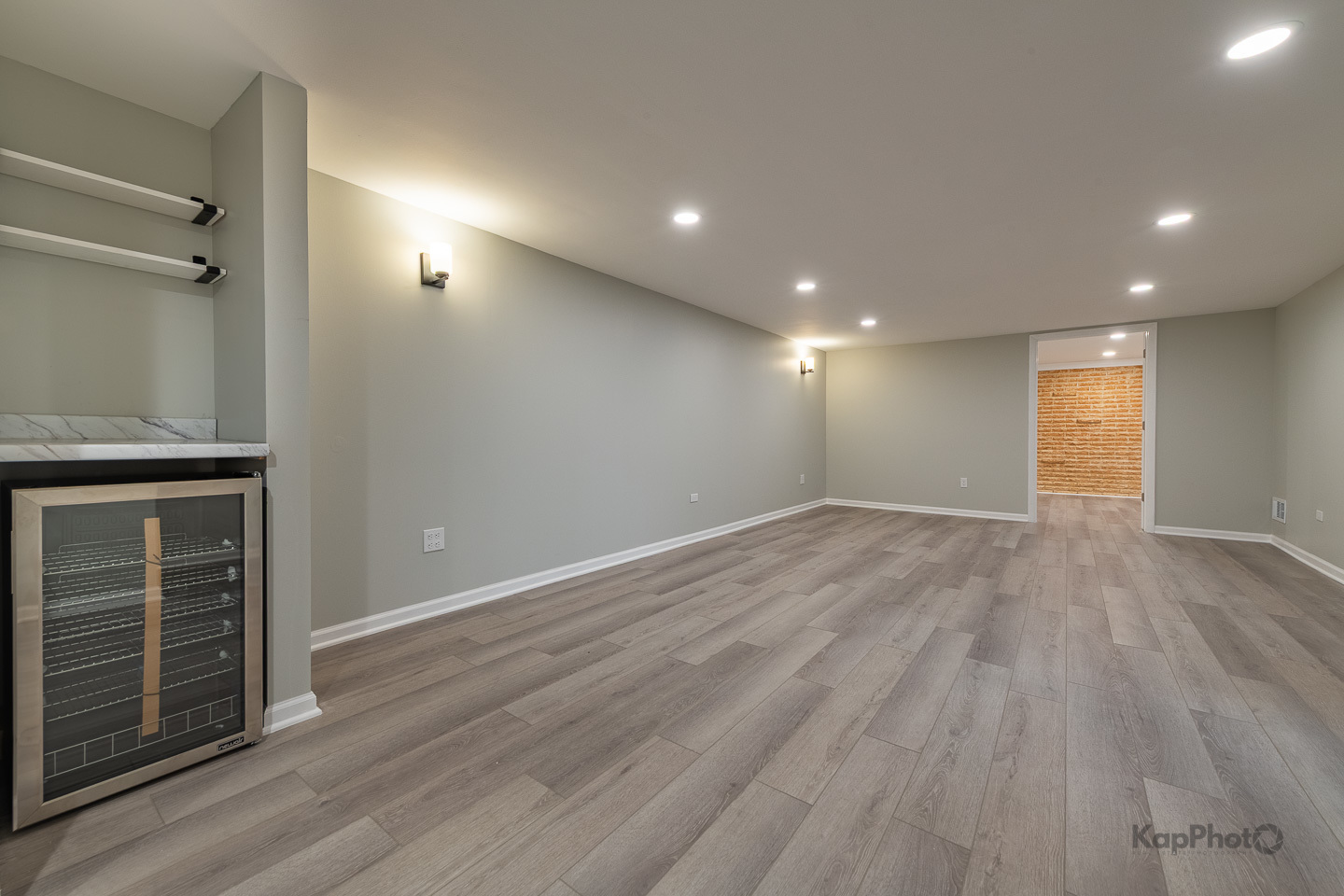 8500 W Carmen Avenue