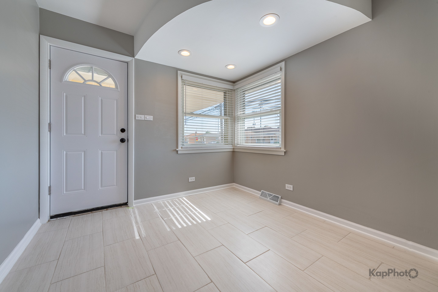 8500 W Carmen Avenue