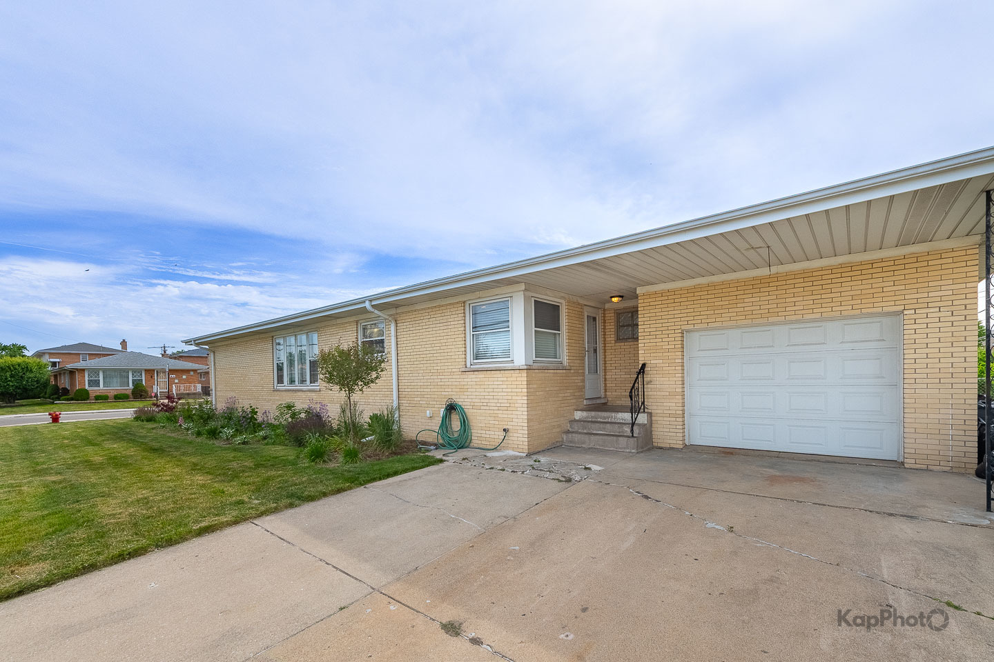 8500 W Carmen Avenue