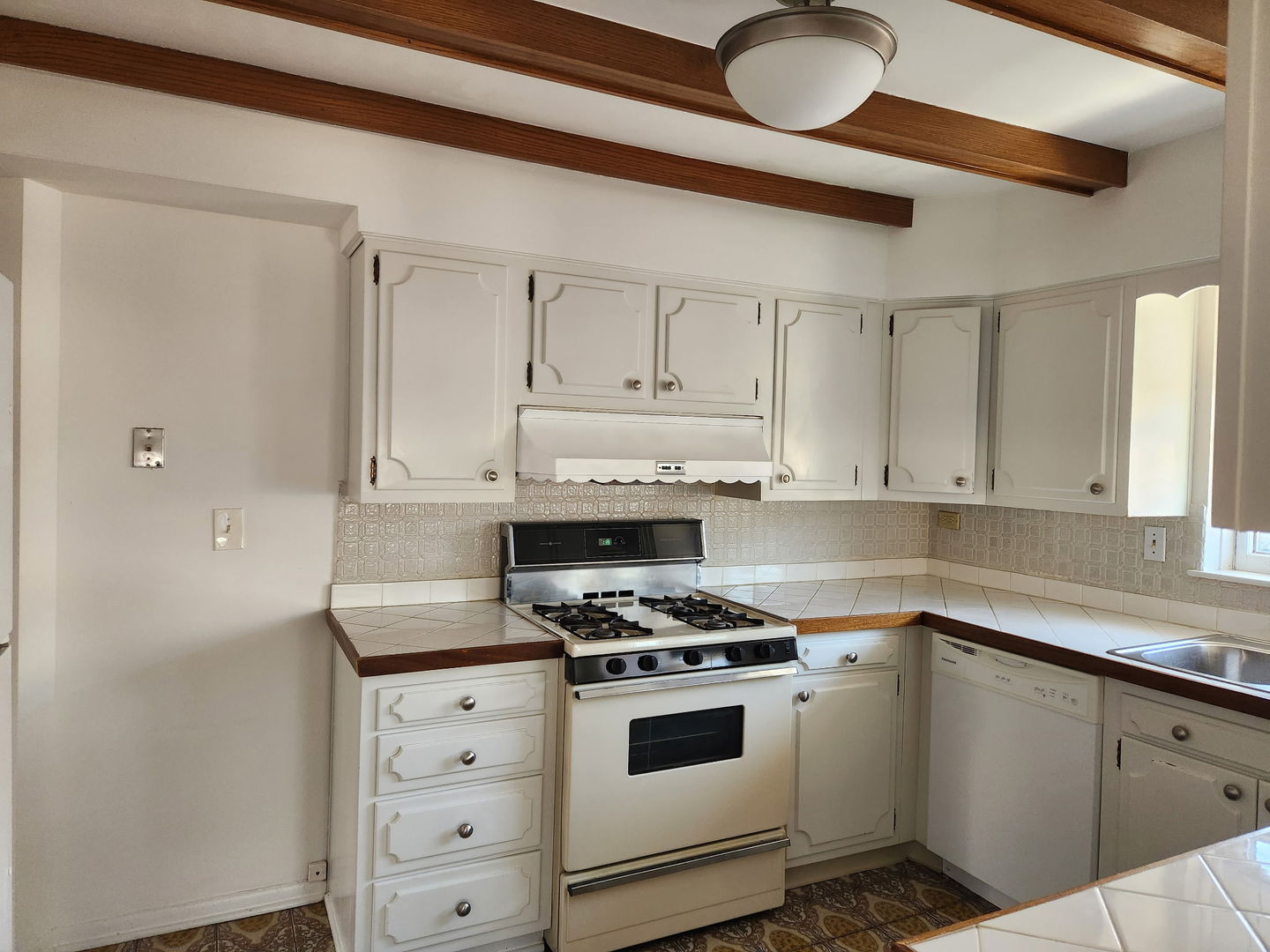 8417 W Berwyn Avenue Unit: 2