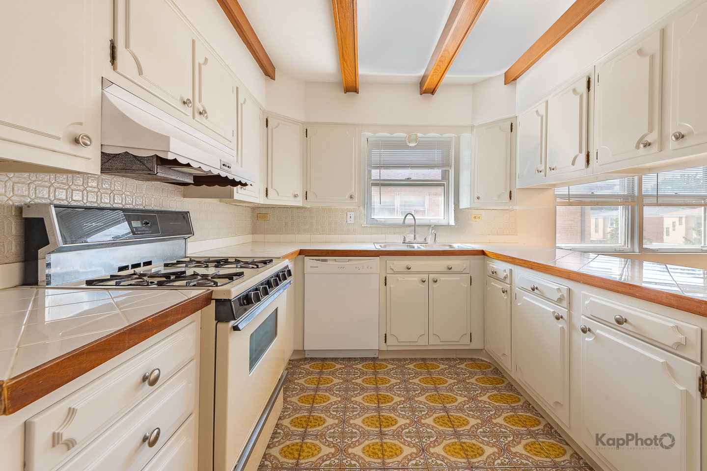 8417 W Berwyn Avenue Unit: 2