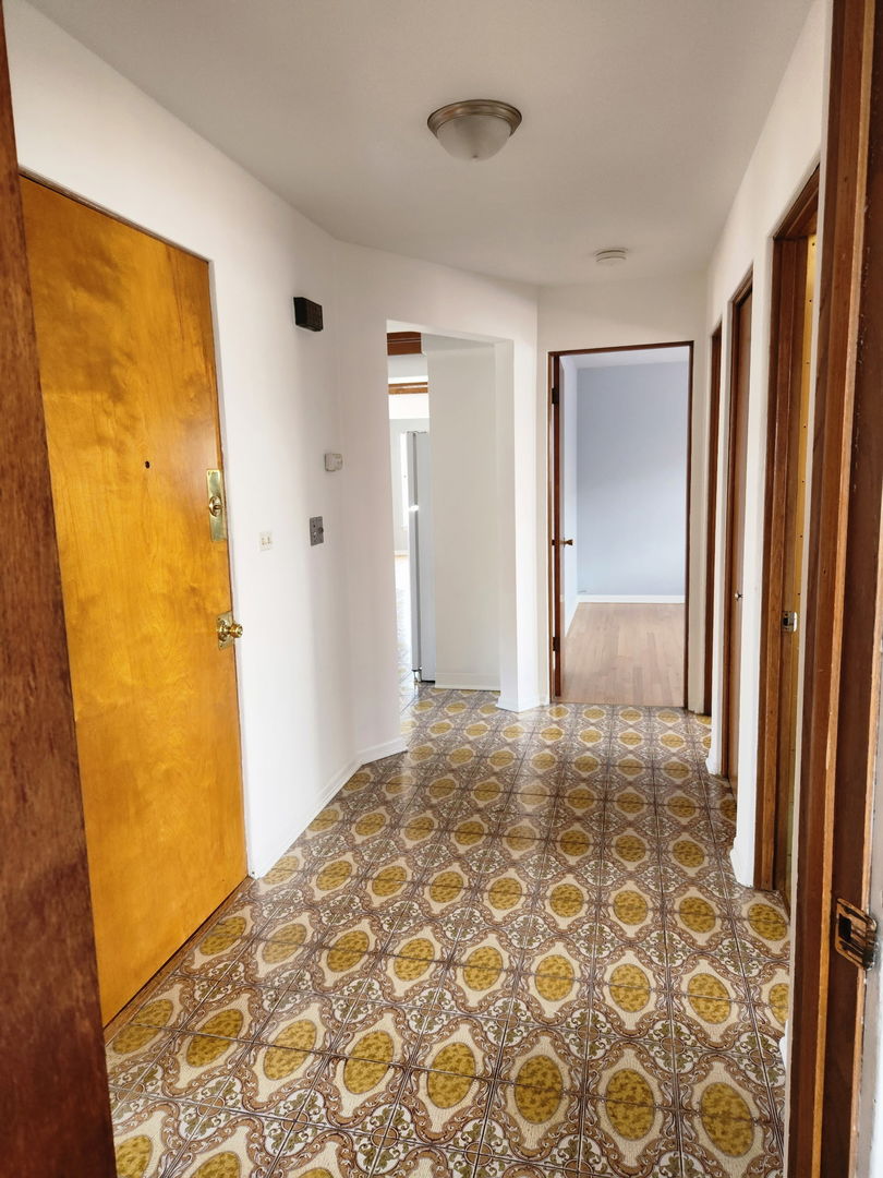 8417 W Berwyn Avenue Unit: 2