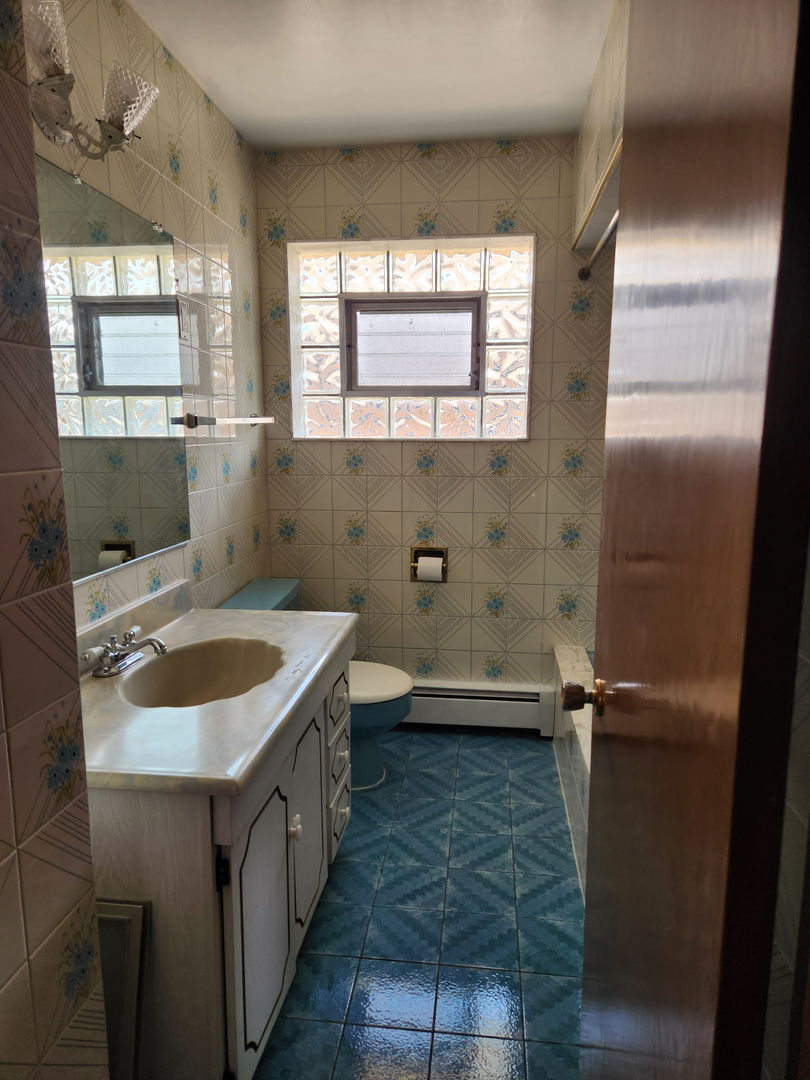 8417 W Berwyn Avenue Unit: 2