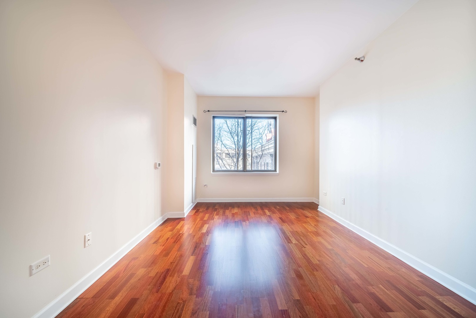 1322 S Prairie Avenue Unit: 304