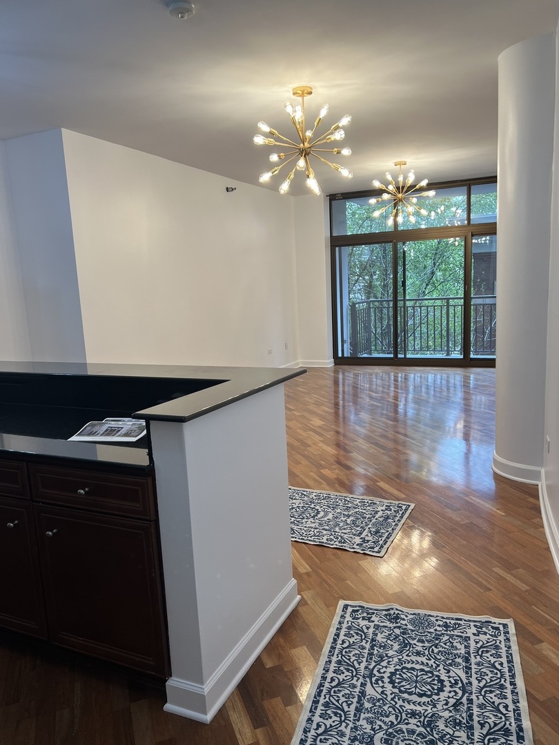 1322 S Prairie Avenue Unit: 304