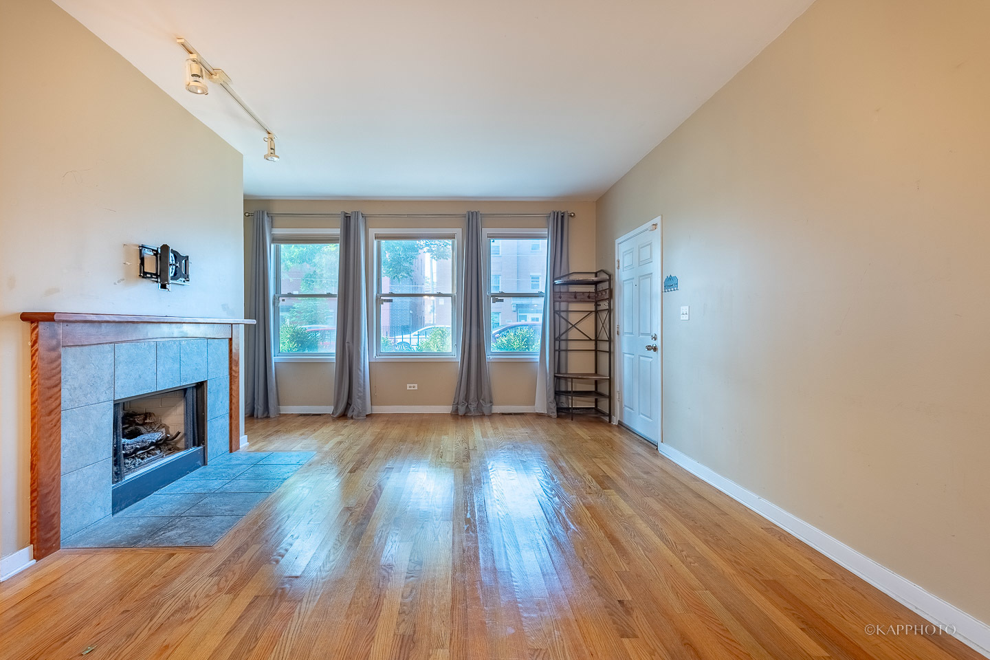 1344 W Grenshaw Street Unit: A