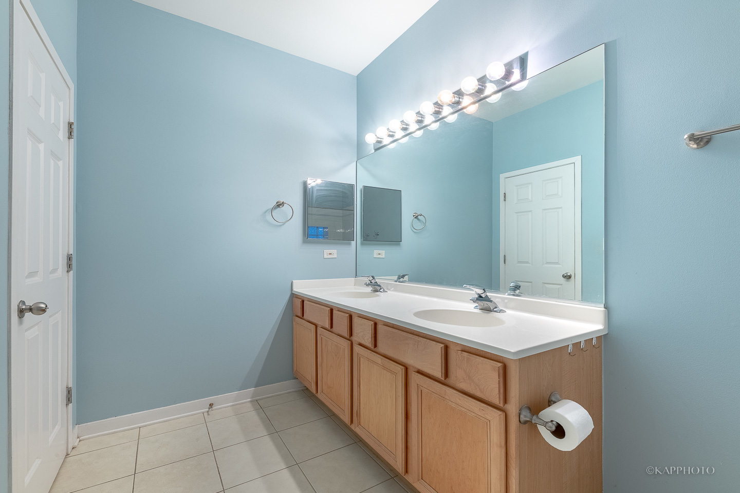 1344 W Grenshaw Street Unit: A