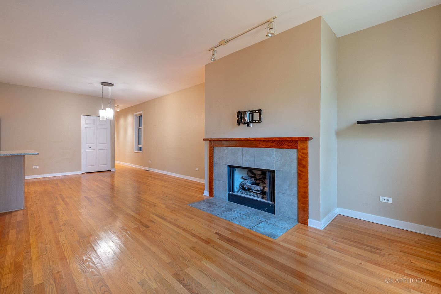 1344 W Grenshaw Street Unit: A