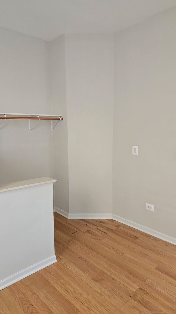 6834 S Dorchester Avenue Unit: 2