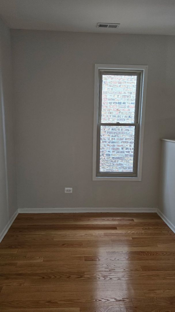 6834 S Dorchester Avenue Unit: 2