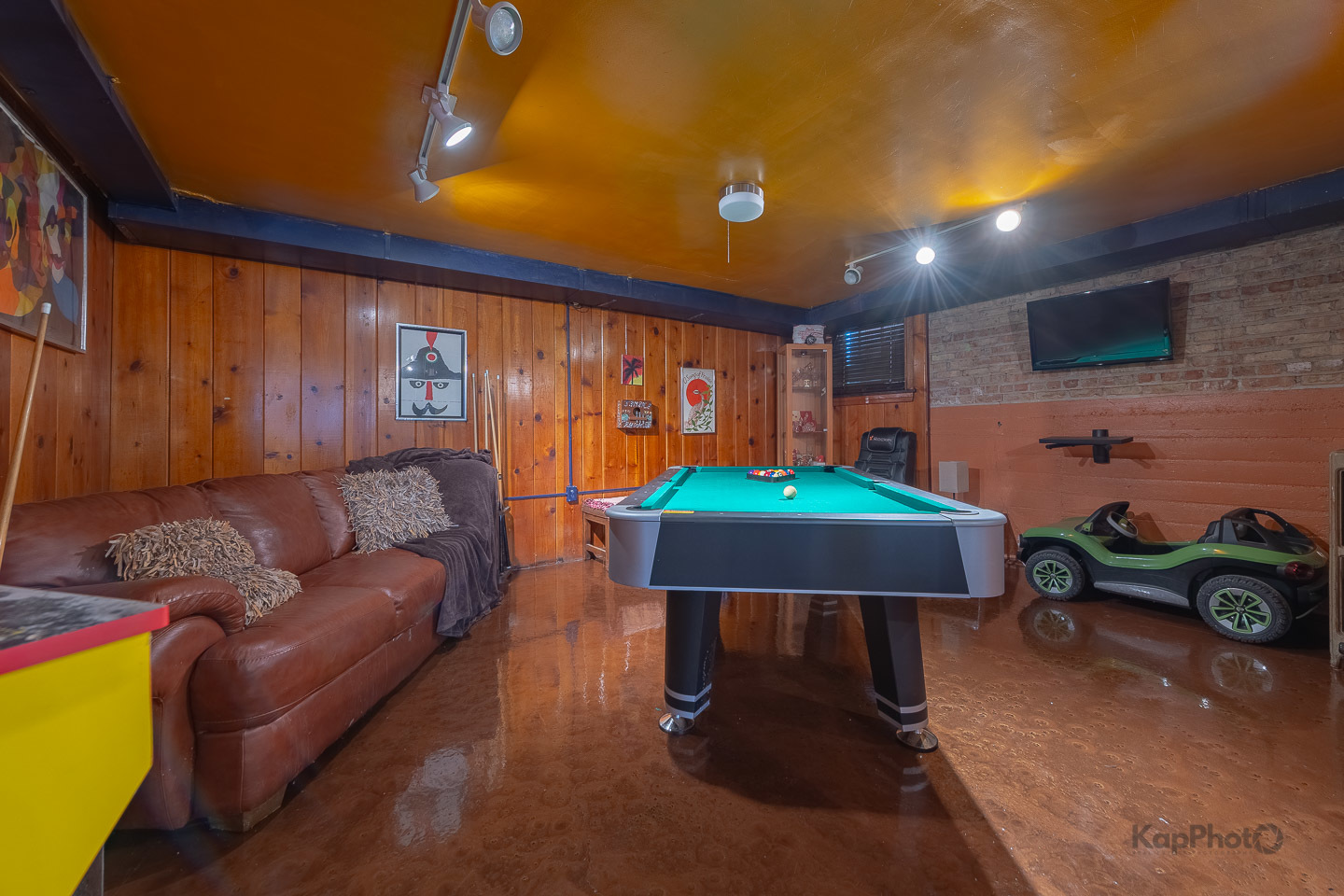 1701 N Rutherford Avenue