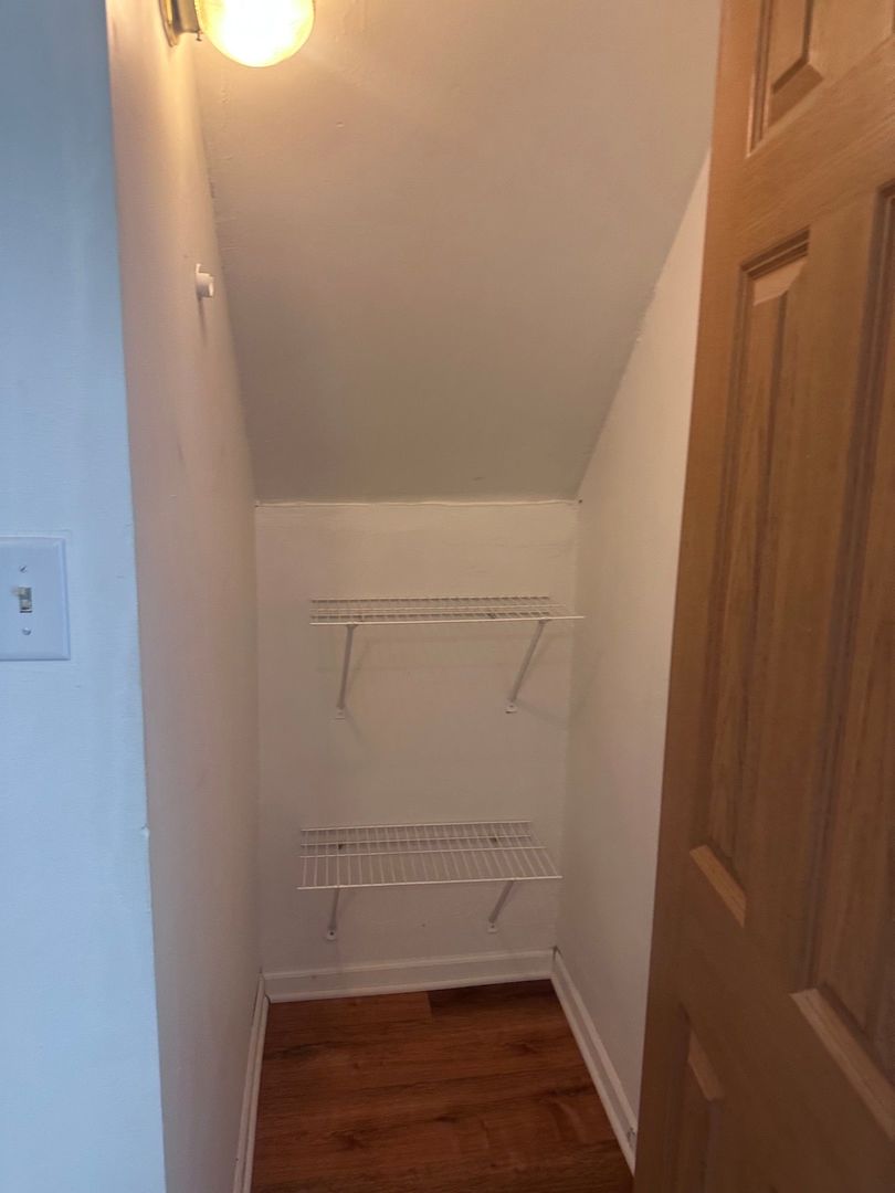 526 E 154th Place